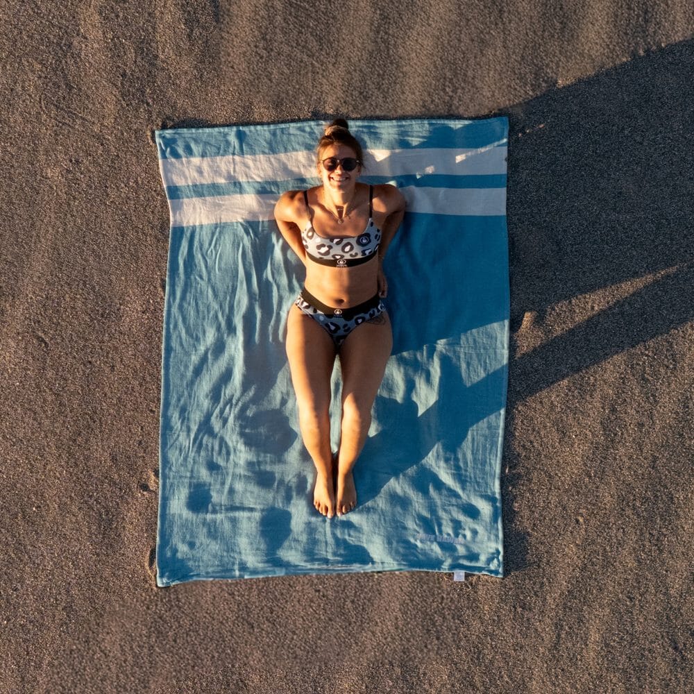 NatureLite Magnet-Badetuch Stripes Blue Badetuch WAVE HAWAII